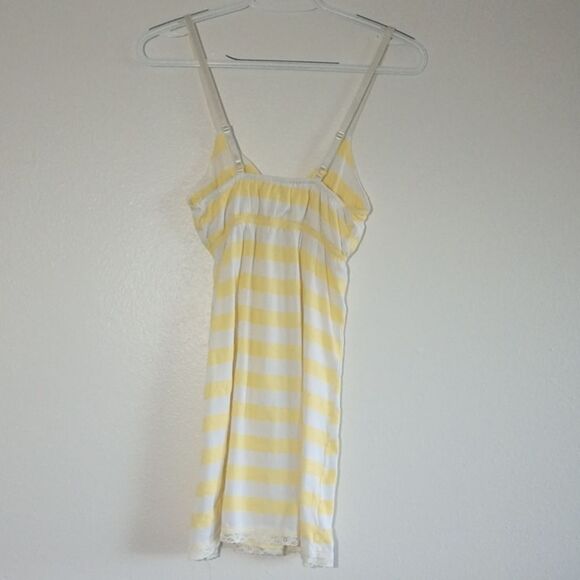 Blu Chic Lounge Butter Yellow Stripped Tank Top Women's Sz Medium Y2K Lace Trim - Picture 6 of 8